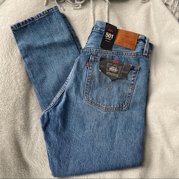 levis nice as pie